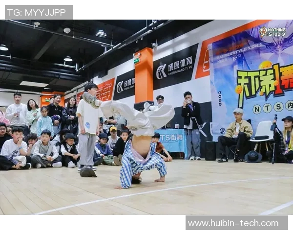 重庆街舞队团队协作创新高引领全国街舞排名新潮流