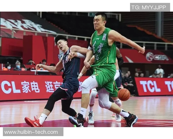 新赛季CBA联赛揭幕战精彩回顾：新星崛起与老将争锋共谱篮球盛宴