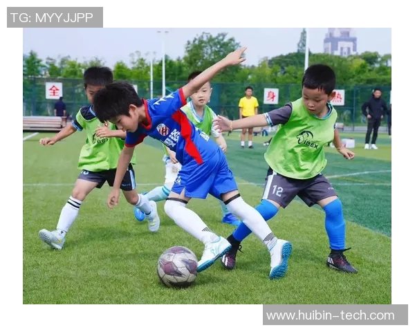 激情四溢球场瞬间尽收眼底，全面直播带你领略赛场每一刻精彩瞬间